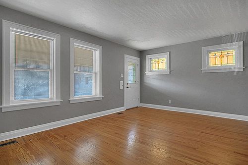 3rd image of 5059 Mardel Ave