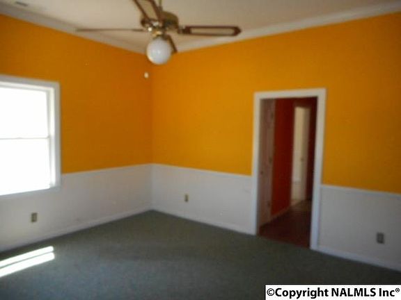 2nd image of 706 Oakwood Ave NE