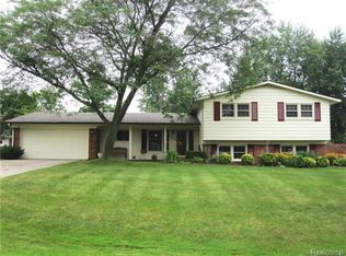 6523 Alderley Way, West Bloomfield, MI