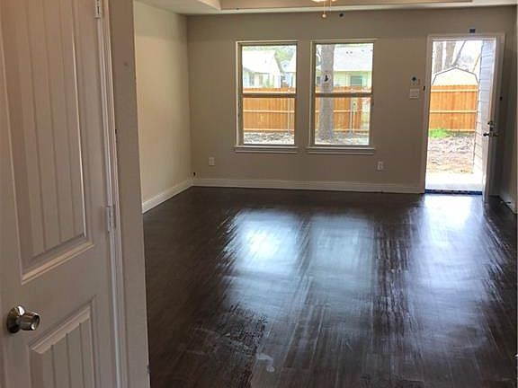 4th image of 3526 Millet Ave