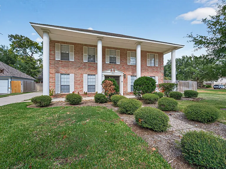 3602 Blue Cypress Dr — Photo 4