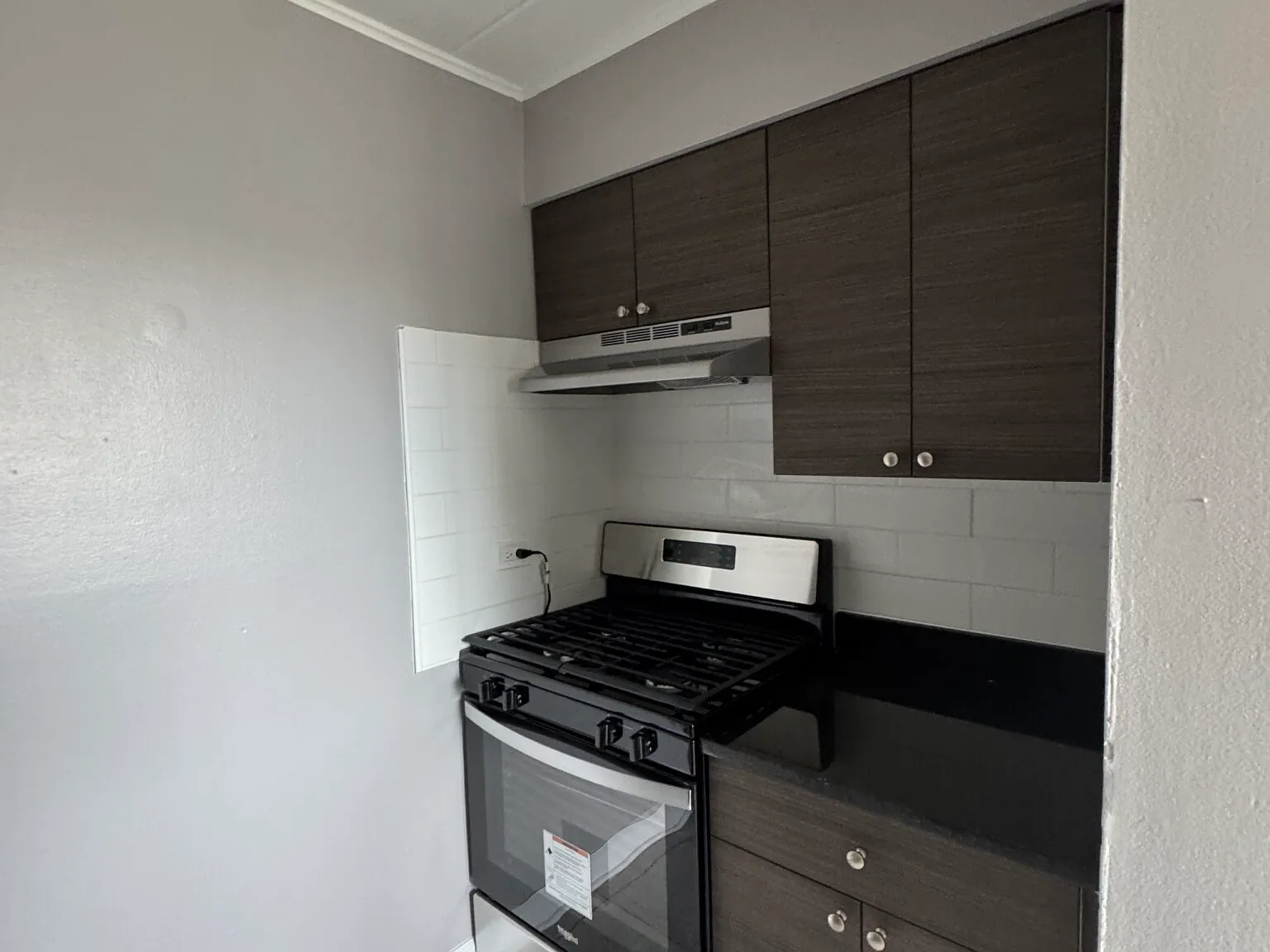 1 bed, 1.0 bath, 650 sqft, $1,450 — Photo 2