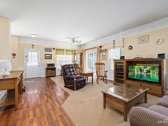 3rd image of 2488 Stoughton Cir