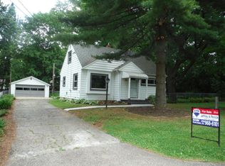 314 30th St N, Springfield, MI 49037