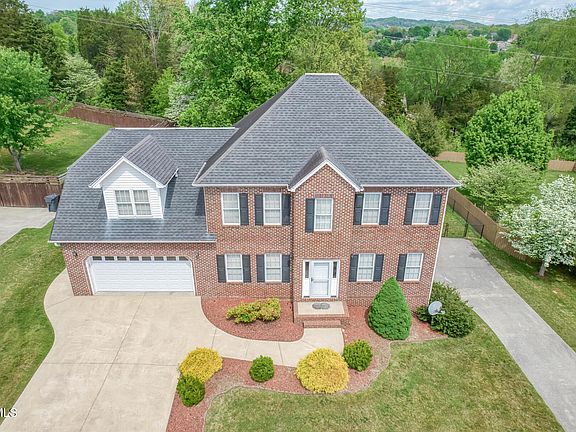 3rd image of 264 Southridge Dr