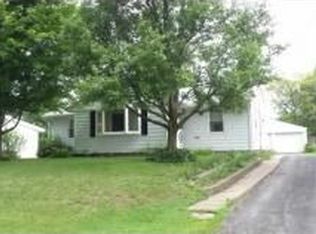 1115 33rd Ave, East Moline, IL 61244