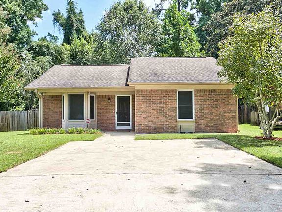 2nd image of 141 Dawn Lauren Ln