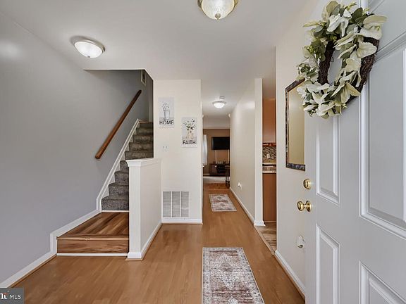 3rd image of 607 Nanticoke Ct