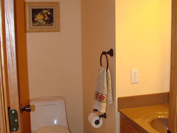 guest bath main level