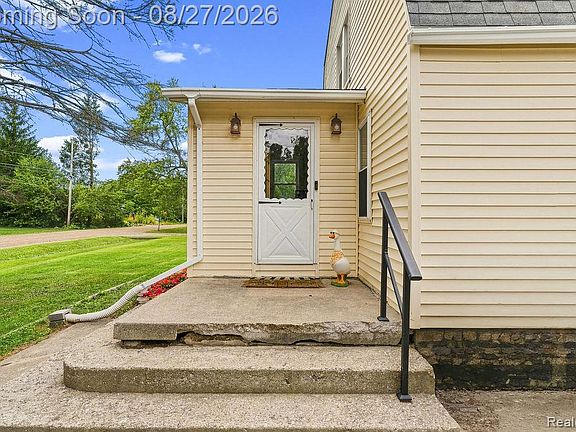 5th image of 5363 Sitka St