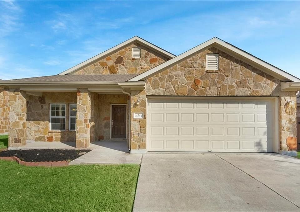 1st image of 8233 Arezzo Dr
