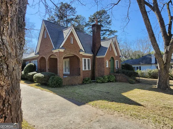 205 4th St, Manchester, GA 31816