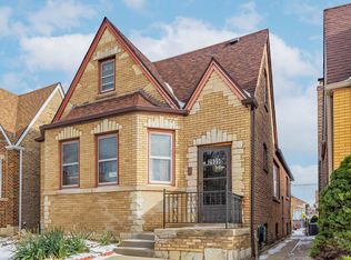 2935 N Mango Ave, Chicago, IL 60634
