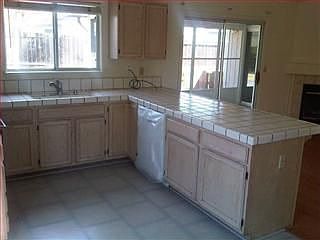 3rd image of 880 Brittany Cir