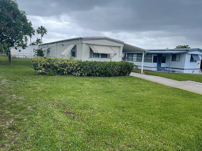 7036 SE Amendment St — Photo 15