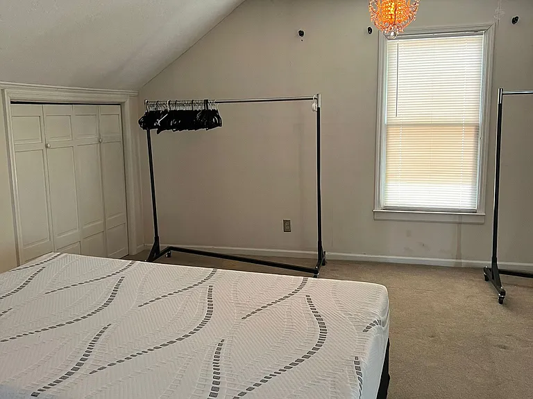2815 W Linden Ave — Photo 11