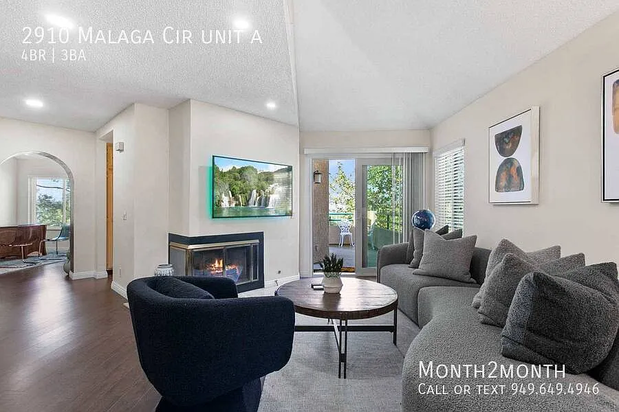 Elegant Oasis on Malaga Cir — Photo 2