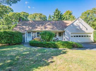139 Longfellow Dr, Centerville, MA 02632