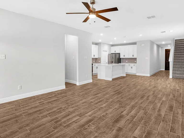 916 Lido Ln — Photo 8