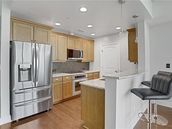 3rd image of 3300 Windy Ridge Pkwy SE Unit 1603