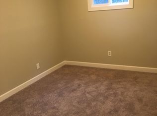 220 Manor Ridge Dr, Matthews, NC 28105