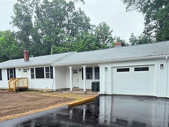 2nd image of 513 Knotty Oak Rd