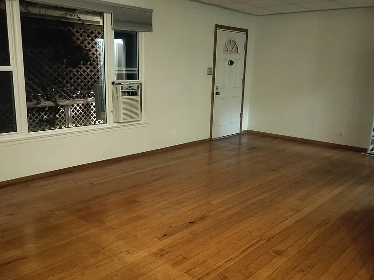 101 Kristen Ln — Photo 9
