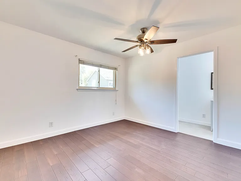 519 Yucca Dr — Photo 21