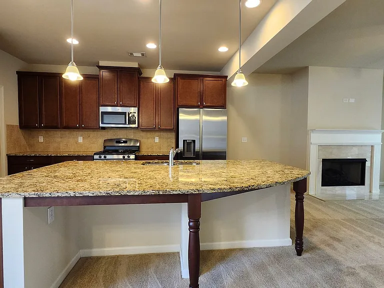 2669 Village Park Bnd — Photo 5