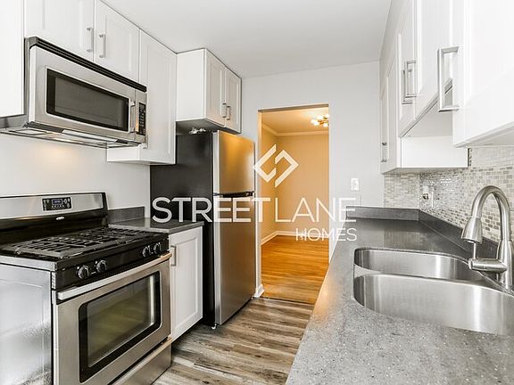 4th image of 47 E Jeffrey Pl