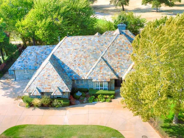 5721 Country Club Ter, Edmond, OK 73025