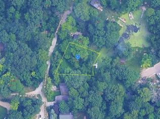 38581 N Hillandale Dr, Spring Grove, IL 60081