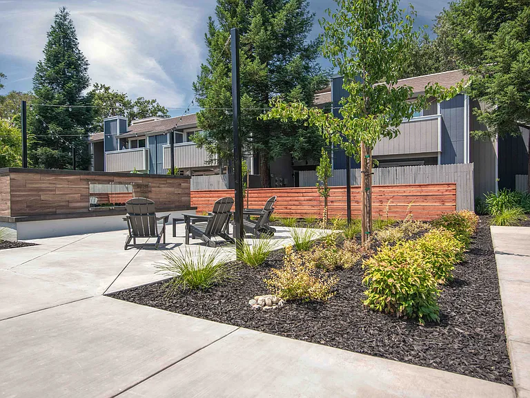 Willow Grove Apartments — Photo 13
