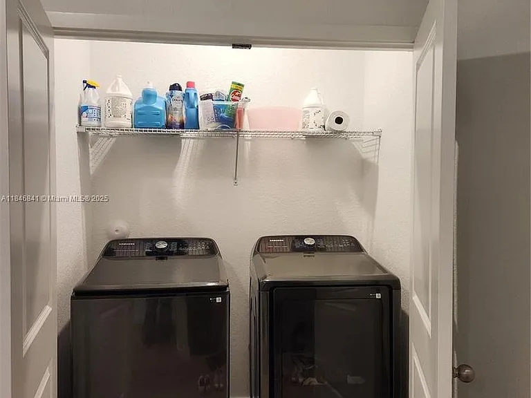 880 NW 3rd Way #880 — Photo 15