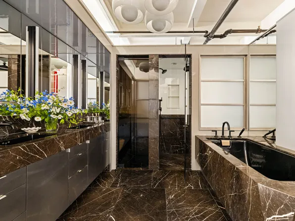 30 West 15th Street image 14 of 24