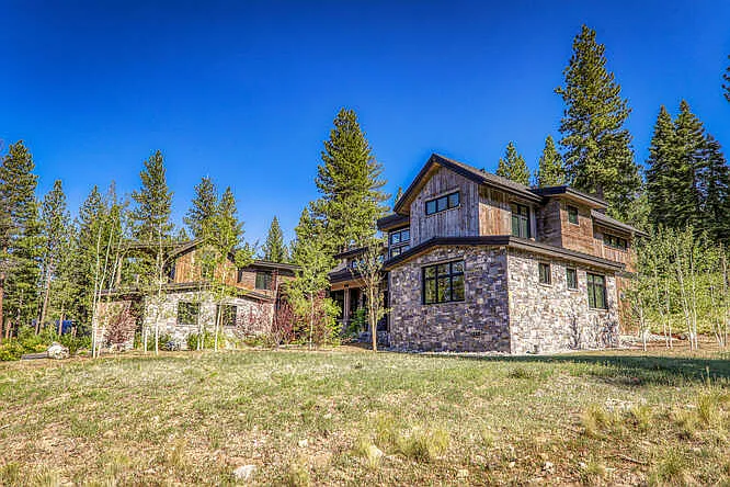 9535 Dunsmuir Way — Photo 43