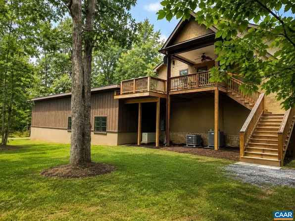 2725 Thomas Jefferson Pkwy, Charlottesville, VA 22902
