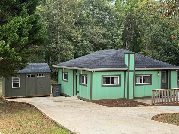 7 Coleman Ln, Taylors, SC 29687