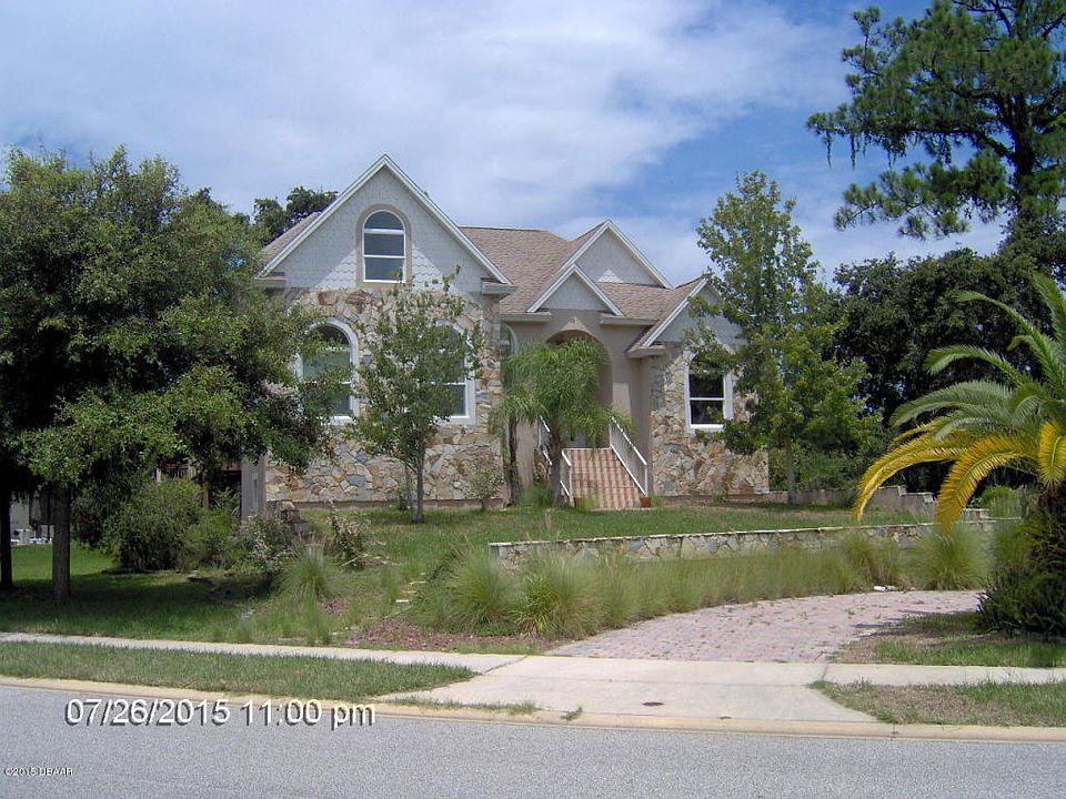 1st image of 63 Lakebluff Dr