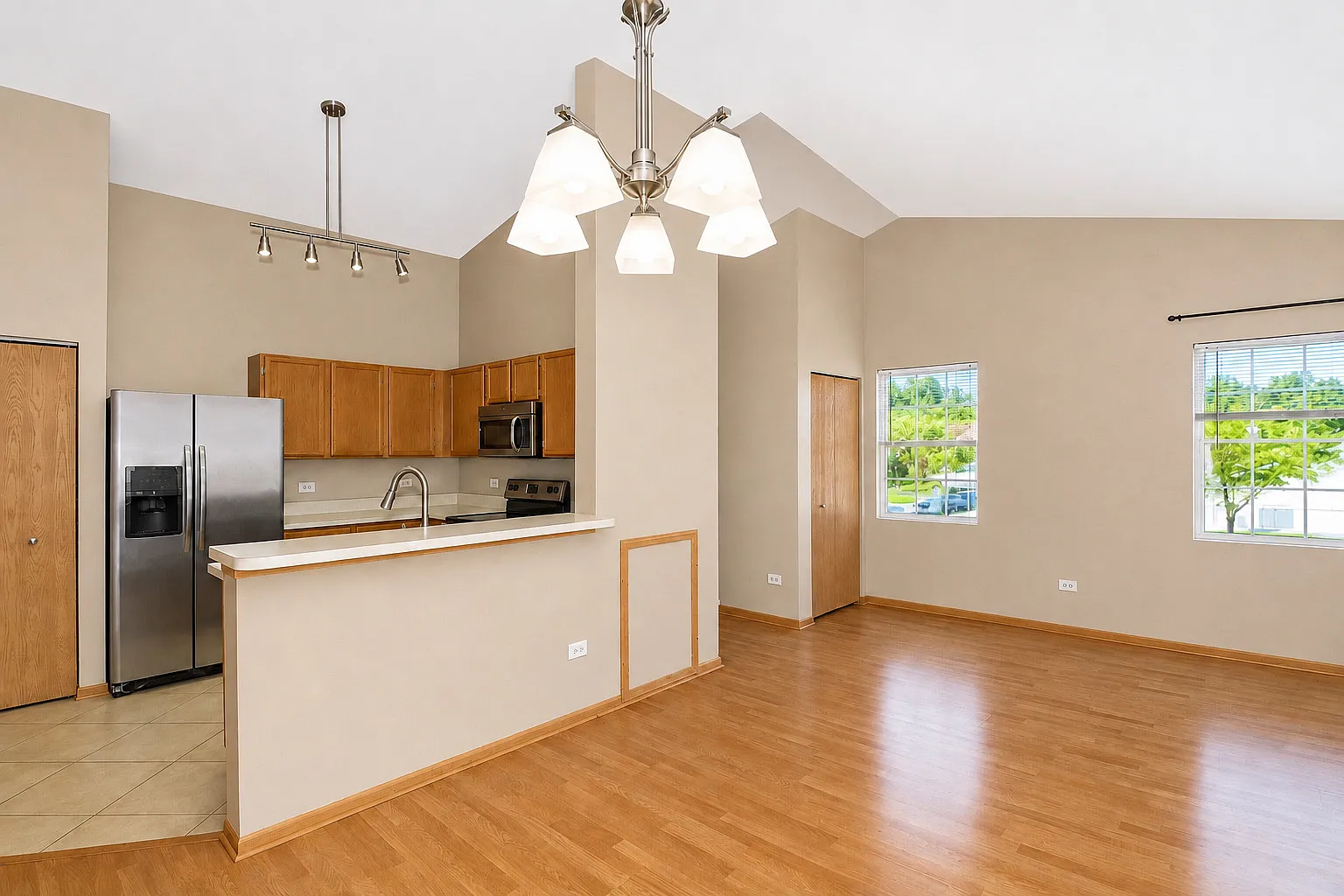 2 bed, 1150 sqft, $2,450 — Photo 4