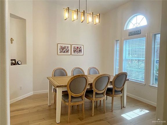 5th image of 3304 Santa Olivia St