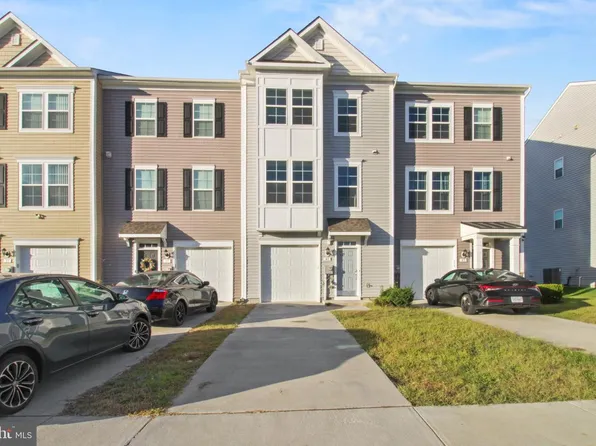 41 Horace Ct, Bunker Hill, WV 25413