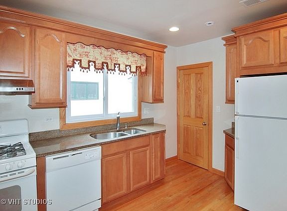 5th image of 726 Bonnie Brae Pl