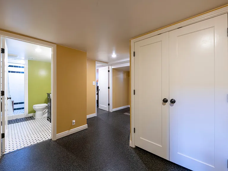 587 E Sherman Ave — Photo 19
