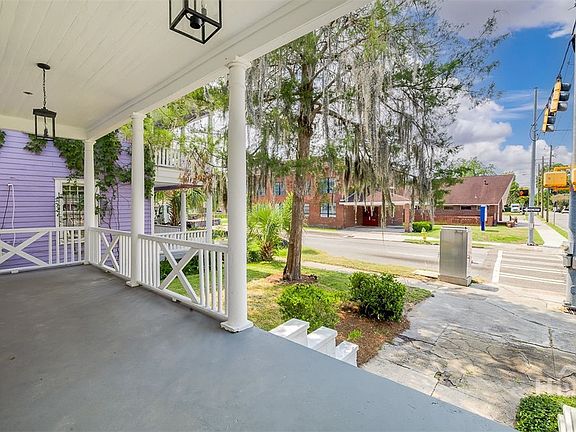 4th image of 902 E Anderson Street