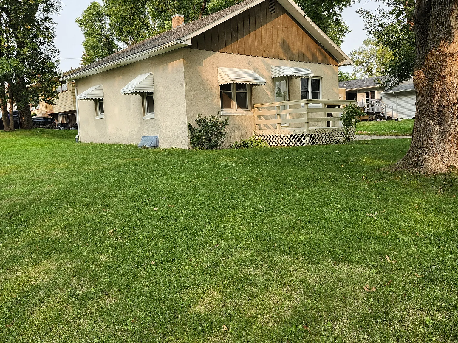 2 bed, 784 sqft, $1,190 — Photo 2