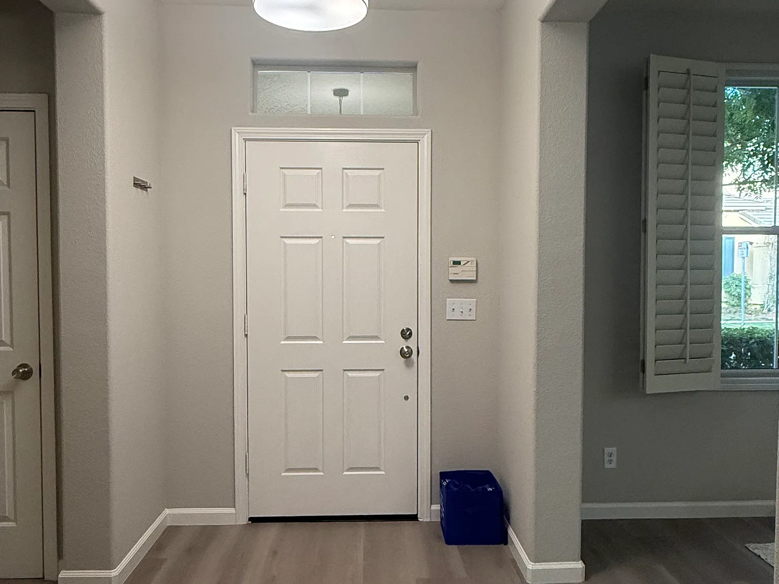 3 bed, 1728 sqft, $7,500 — Photo 3