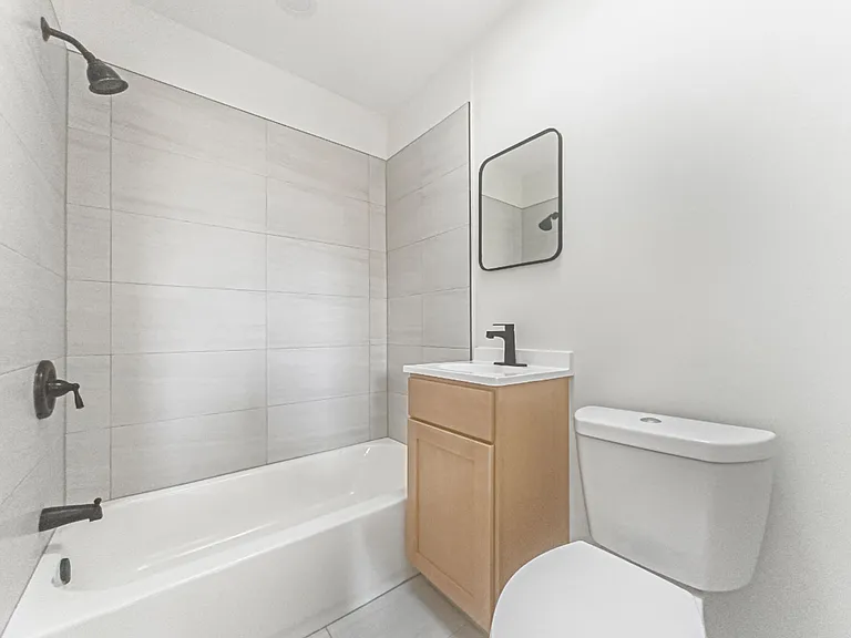 Fairfield Apartments — Photo 15