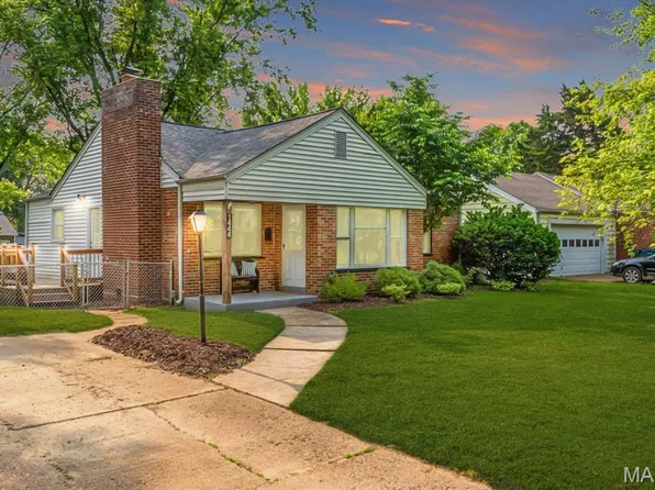 1444 Wells Ave, Saint Louis, MO 63119