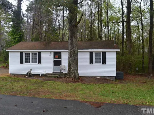 706 Morris St, Snow Hill, NC 28580